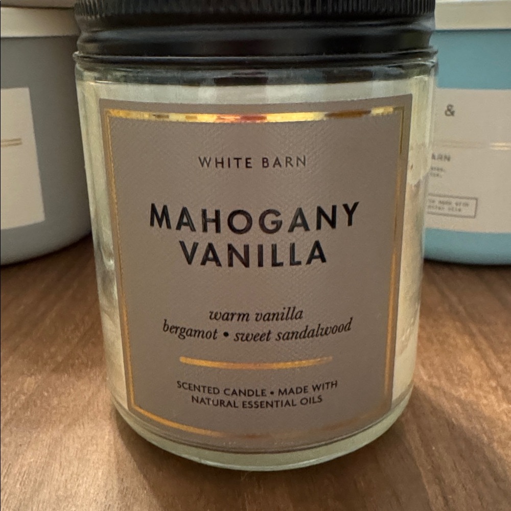 BBW / White Barn, New Single-Wick Candle, Mahogany Vanilla, Mason Jar
